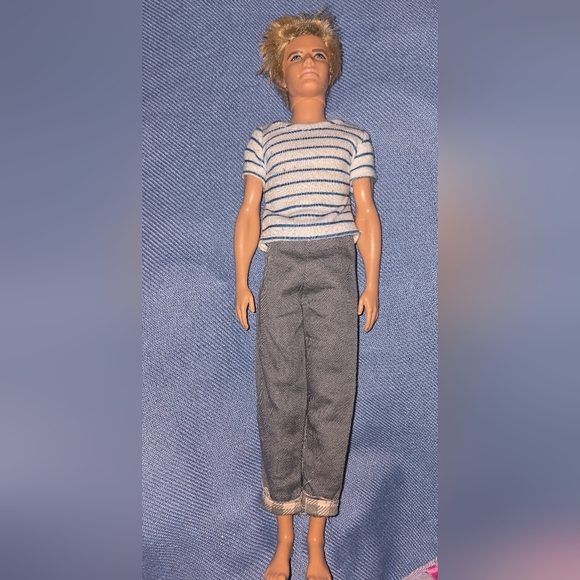 Mattel Doll Ken And Some Vintage Clothes with Stylish Outfit - Picture 12 of 16